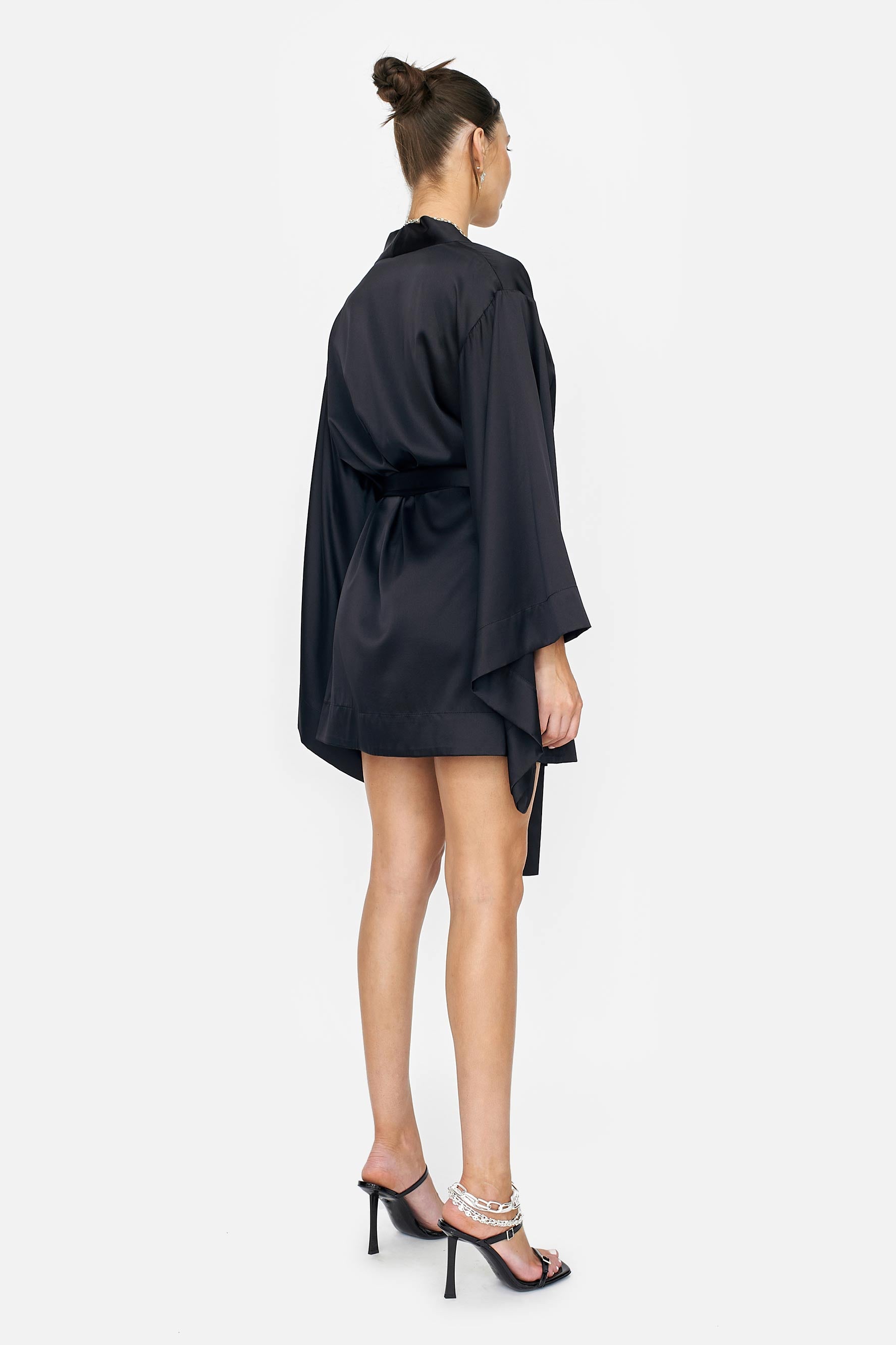 GAIA KIMONO (BLACK) - LACER